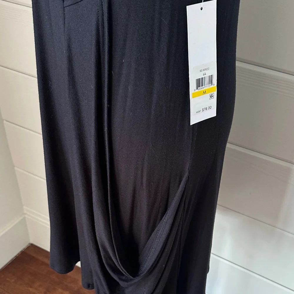 Kenzie Black Short Sleeve Zip Dress - Picture 9 of 11